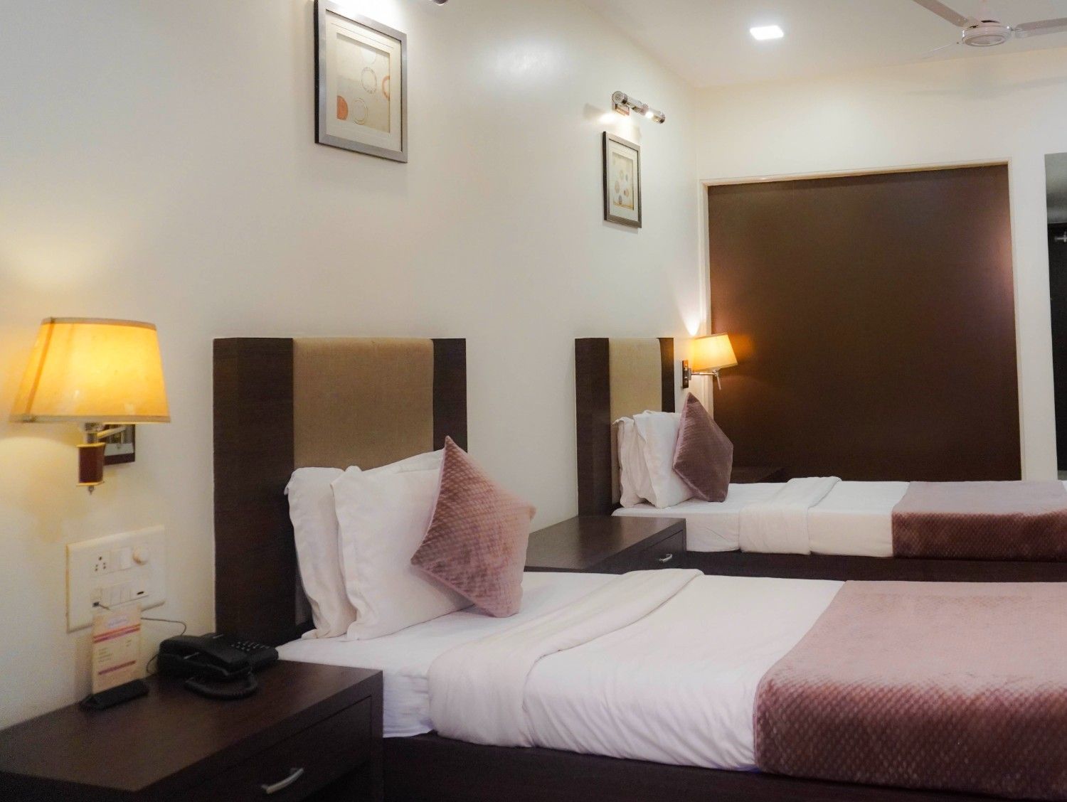 Super deluc room - hotel aditya raipur